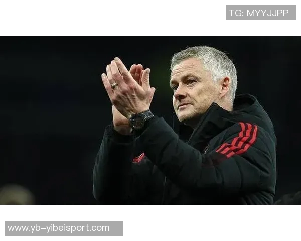 索尔斯克亚赞扬约克雷斯为团队型中锋展现出积极努力和聪明才智