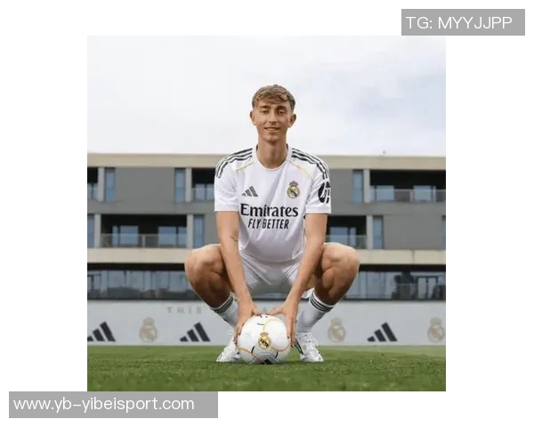 赫伊森展现潜力旧将预测他将成为皇马中场核心 赫伊森展现潜力旧将预测他将成为皇马中场核心