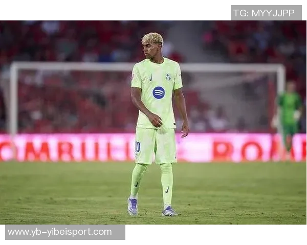 赫伊森以20岁223天的年龄成为西甲历史上最年轻进球后卫 赫伊森以20岁223天的年龄成为西甲历史上最年轻进球后卫