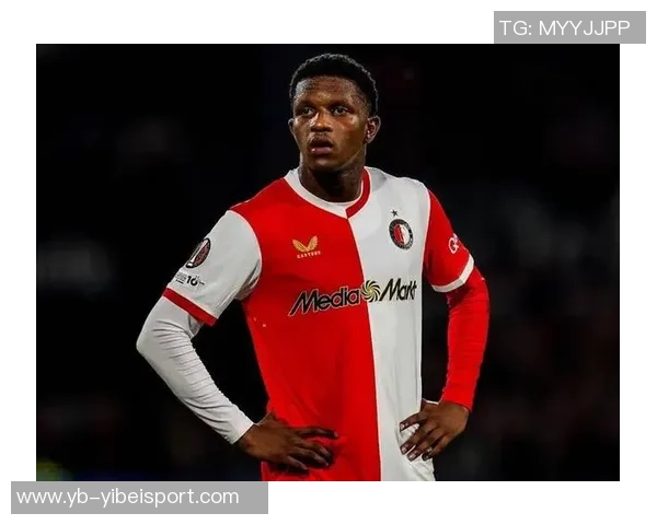 法尔克透露格雷罗赛季末离队拜仁将引进费耶诺德右后卫雷德