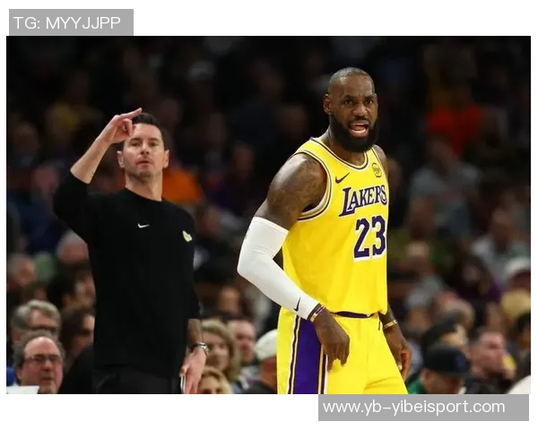 老詹独撑全明星首发阵容近21年首发球员回顾与纪录终结分析 老詹独撑全明星首发阵容近21年首发球员回顾与纪录终结分析